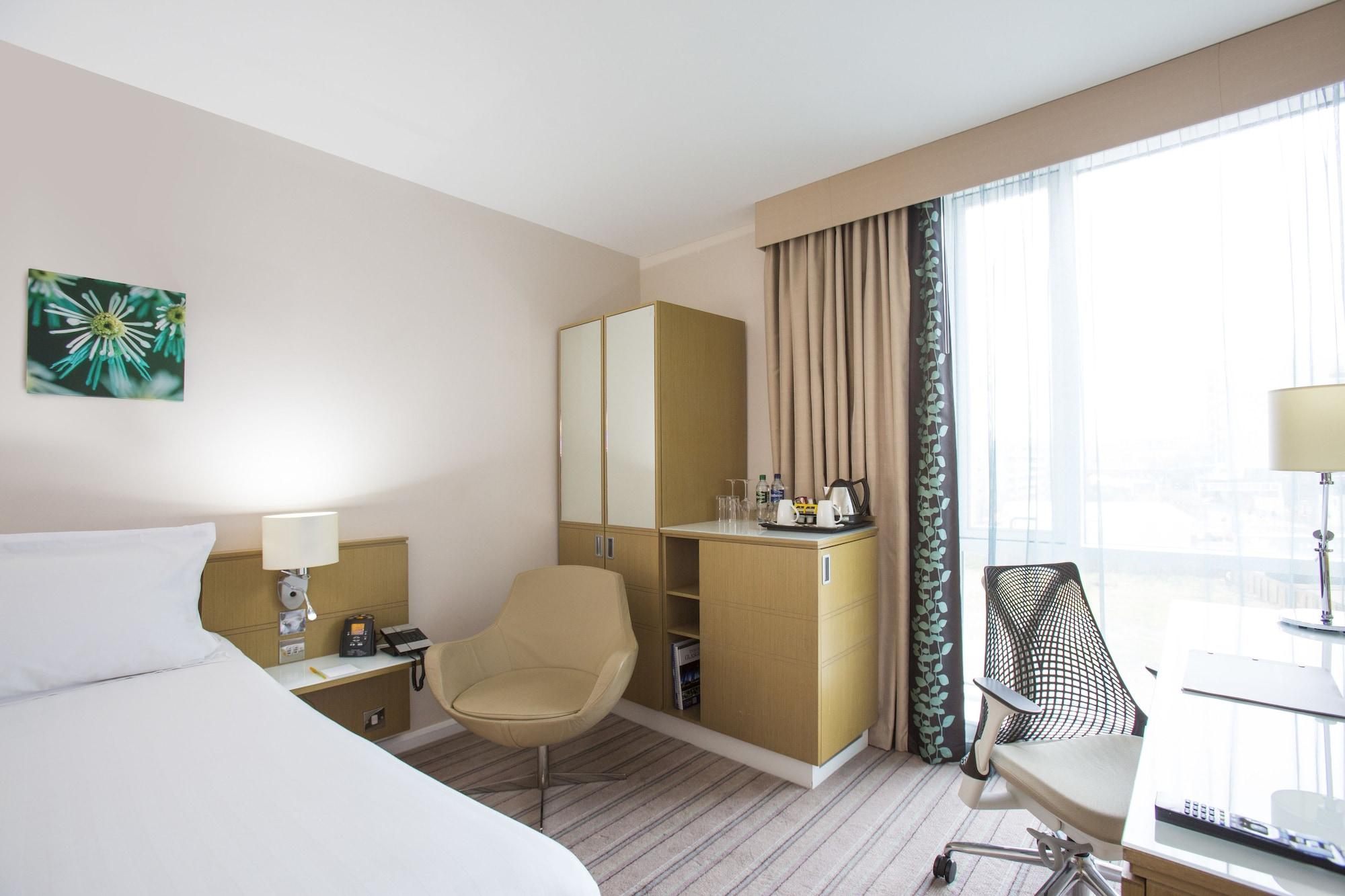 Hilton Garden City Centre Hotel 4*